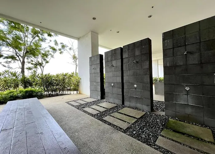 Eighteen Suite At Trefoil Setia Alam